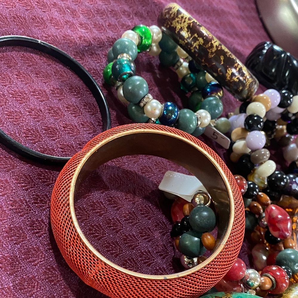 Vintage Multicolor Bracelet Lot 16 Bracelets - Picture 8 of 9